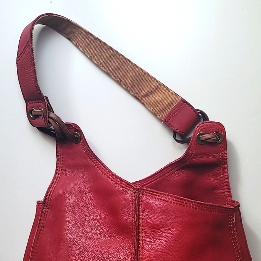 NWT Vintage Asymmetrical Leather Hobo Bag, LUCKY BRAND, Red - Picture 4 of 16